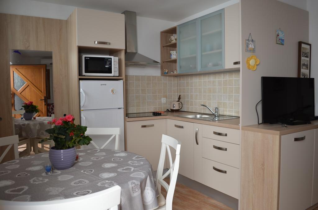 Apartments Lora Baska  Bagian luar foto